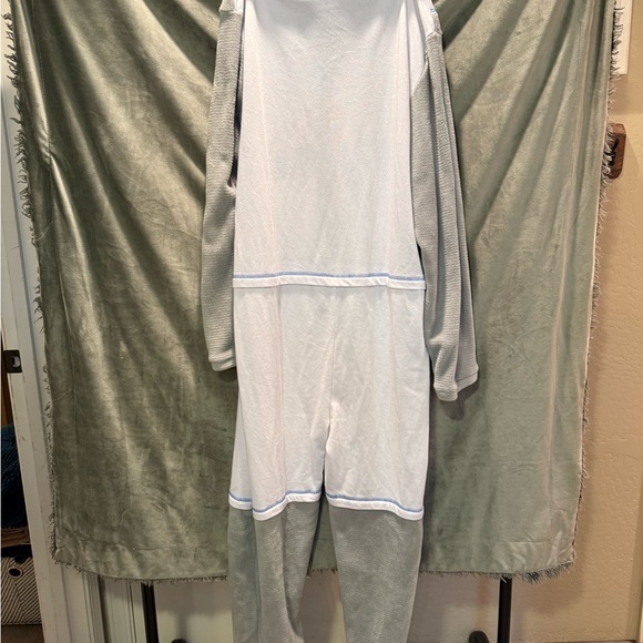 Gray and White Bugs Bunny Space Jam Costume - Picture 3 of 7